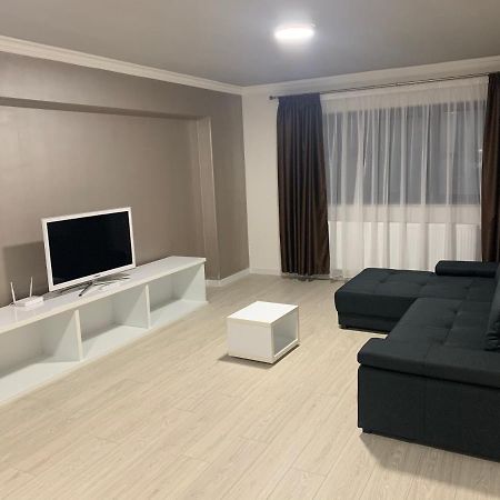 Apartament Lux Regim Hotelier Bákó Kültér fotó