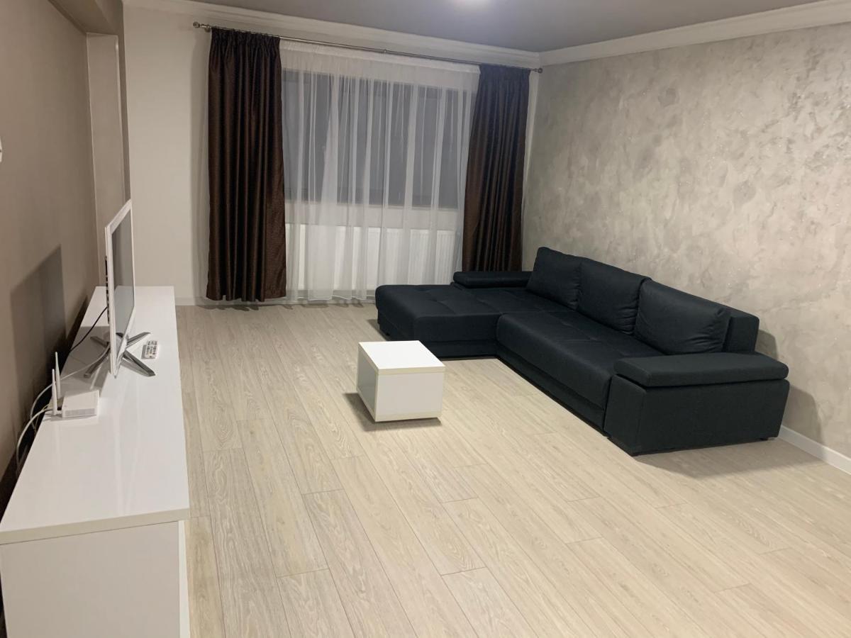 Apartament Lux Regim Hotelier Bákó Kültér fotó